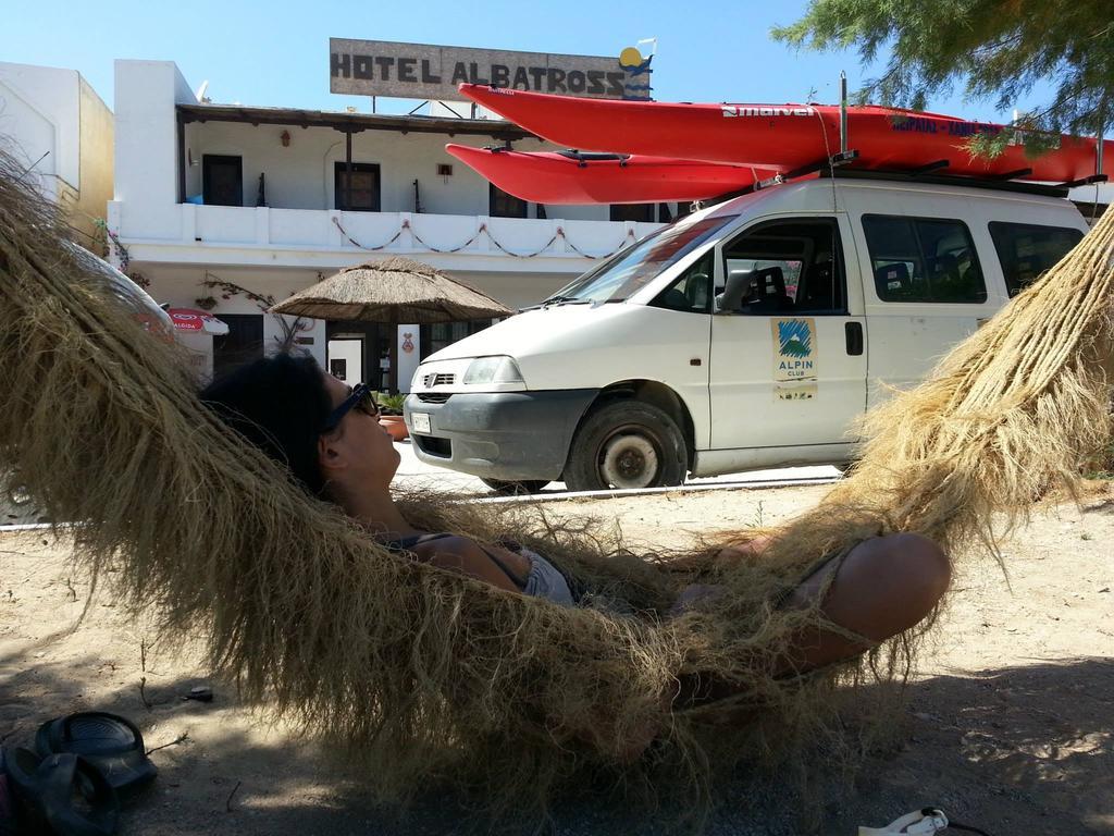 فندق Albatross Livadi  المظهر الخارجي الصورة